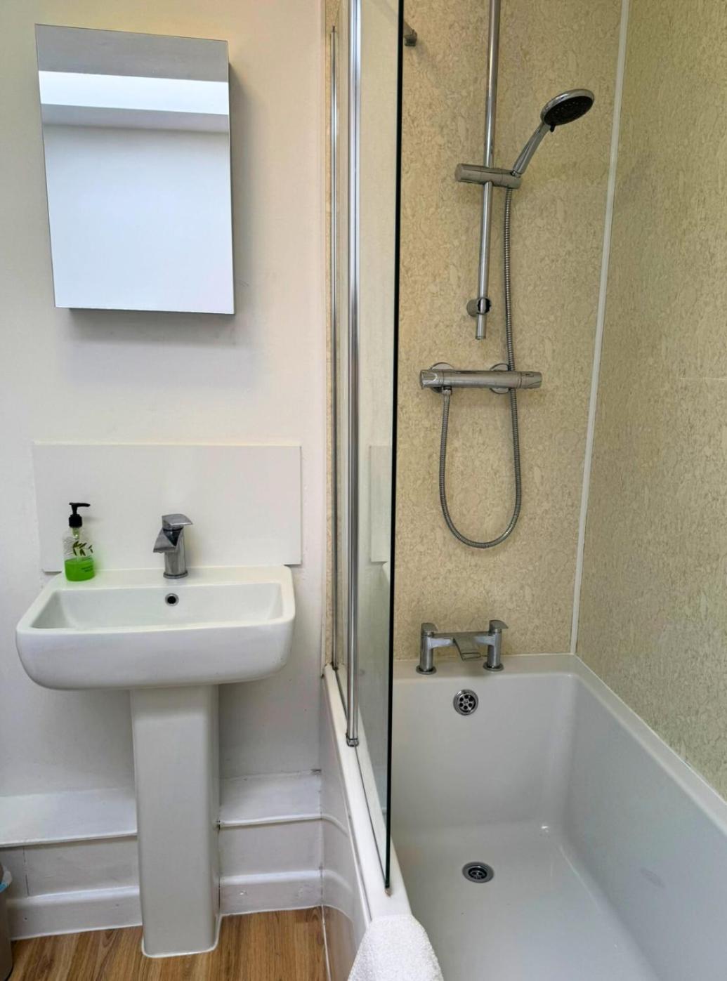 Headington, Oxford, An Entire 2Bed, Free Wi-Fi, Free Parking Exterior photo